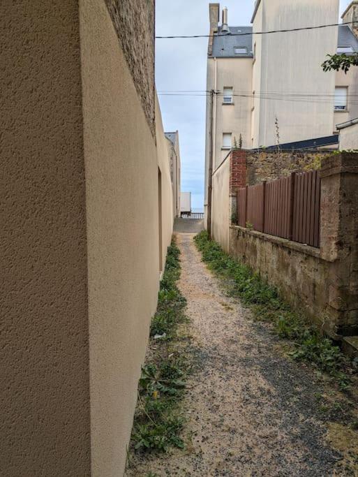 Appartement Avec Jardin Et Acces Mer Grandcamp-Maisy Kültér fotó