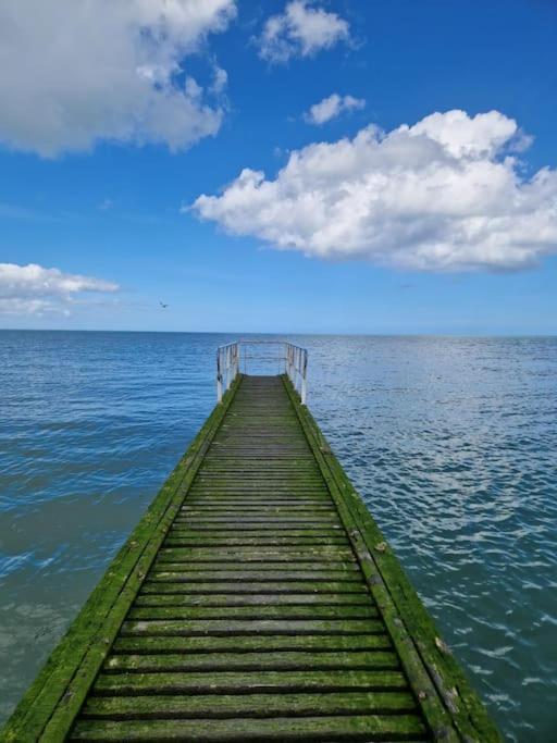 Appartement Avec Jardin Et Acces Mer Grandcamp-Maisy Kültér fotó